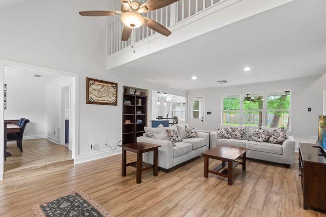 9222 New Forest Rd, House other with 4 bedrooms, 3 bathrooms and 2 parking in Spring TX | Image 5