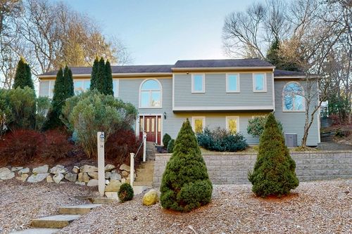 14 Baltzer Dr, Pembroke, MA, 02359-2618 | Card Image