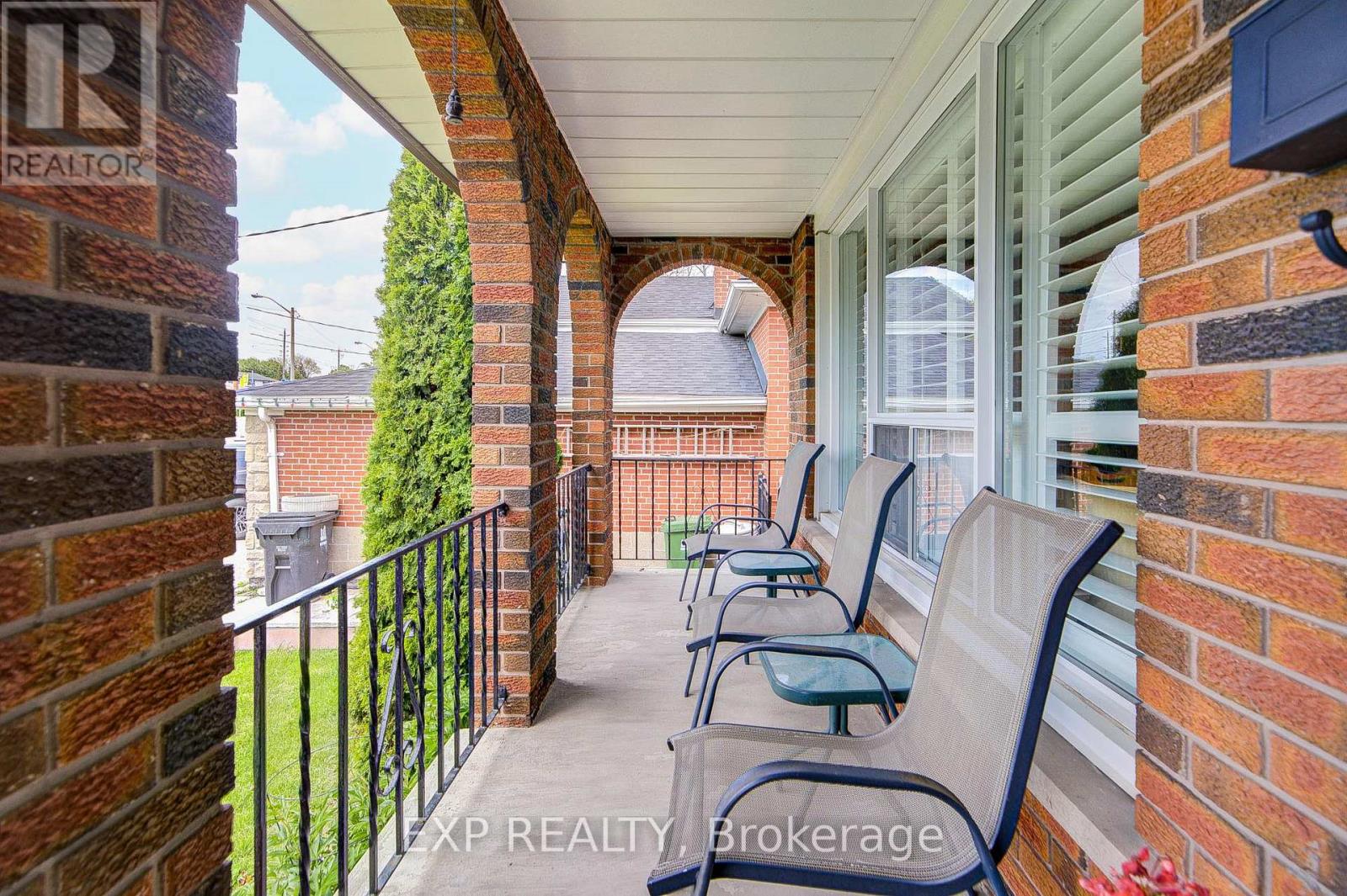 Residential in Toronto (Humber Heights) 3