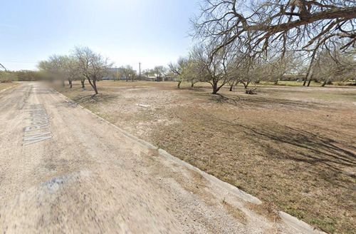 409 W Ragland Ave, Kingsville, TX, 78363 | Card Image