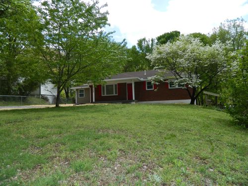 2128 Sanders Rd, Clarksville, TN, 37043-5605 | Card Image