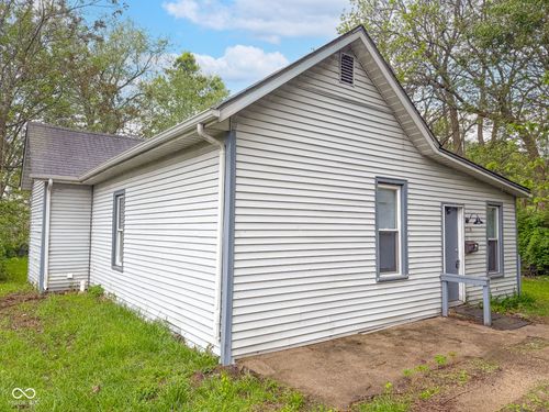 1219 W 20th St, Anderson, IN, 46016-3906 | Card Image