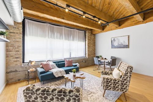 104-234 E Reservoir Avenue, MILWAUKEE, WI, 53212 | Card Image