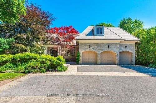 89 Old Colony Rd, North York, ON, M2L2K3 | Card Image