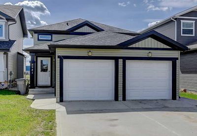 8941 94 Ave, House other with 5 bedrooms, 2 bathrooms and 4 parking in Grande Prairie AB | Image 1