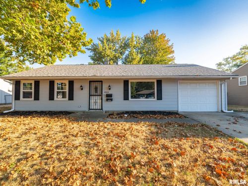 2004 Sheridan Rd, Pekin, IL, 61554-1906 | Card Image