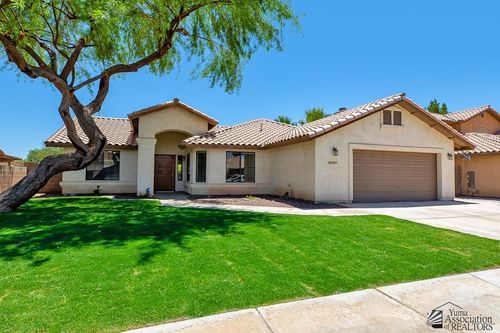2967 S 47th Ave, Yuma, AZ, 85364-7472 | Card Image
