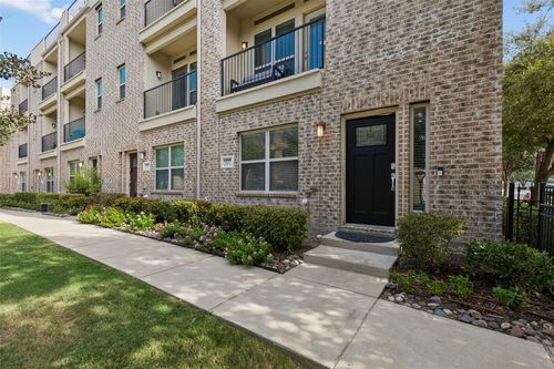 1303 Rancho Mirage Dr, Dallas, TX, 75204-5522 | Card Image