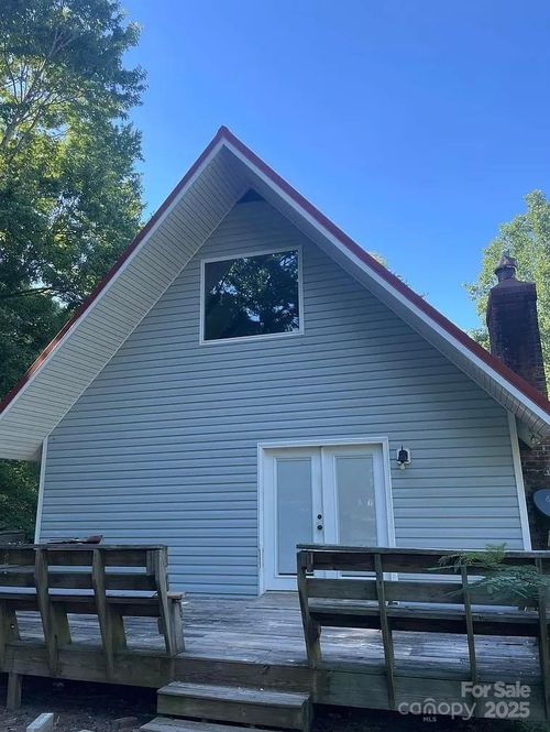 244 N Willow Bend Dr, Wendell, NC, 27591-9844 | Card Image