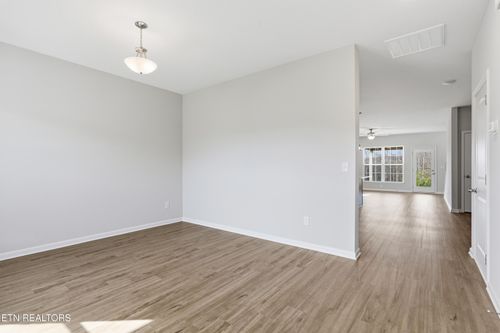 3649 Crimson Cir, Maryville, TN, 37801-9615 | Card Image