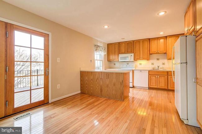11720 Putting Green Ct, Townhouse with 3 bedrooms, 4 bathrooms and null parking in RESTON VA | Image 5