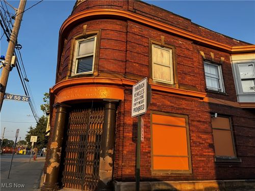 4911 Clark Ave, Cleveland, OH, 44102-4527 | Card Image