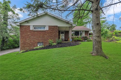 7297 Steubenville Pike, Oakdale, PA, 15071-3401 | Card Image
