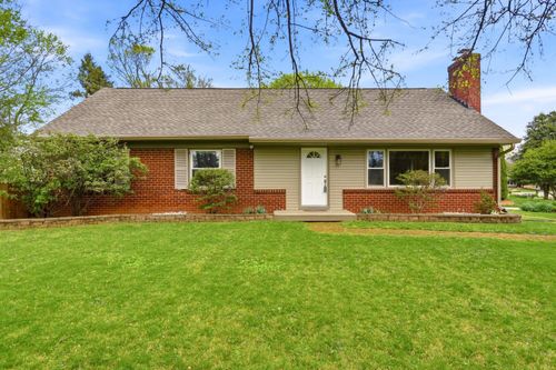 611 Rudy Ln, Louisville, KY, 40207-2345 | Card Image