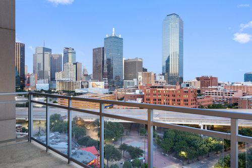 apt-1105-2200 Victory Ave, Dallas, TX, 75219-7678 | Card Image