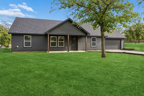 1008 Hereford Dr, Springtown, TX, 76082-2943 | Card Image