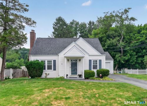 27 Wilson Ave, Trumbull, CT, 06611-4823 | Card Image