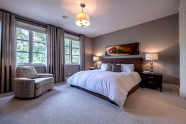 34 Posthill Dr Sw, House detached with 6 bedrooms, 3 bathrooms and 7 parking in Calgary AB | Image 27