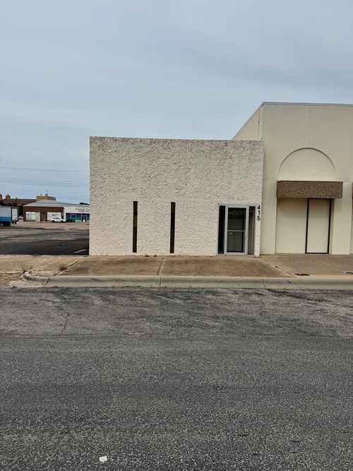 415 S Main St, Big Spring, TX, 79720-2522 | Card Image