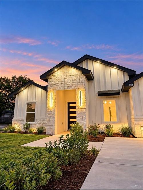 604 W La Quinta Dr, Pharr, TX, 78577-8845 | Card Image