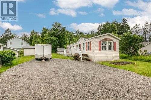 866 John St, Lively, ON, P3Y1M9 | Card Image