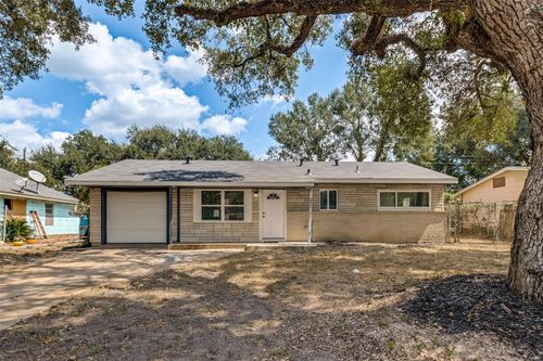 200 Pine St, Prairie View, TX, 77445 | Card Image