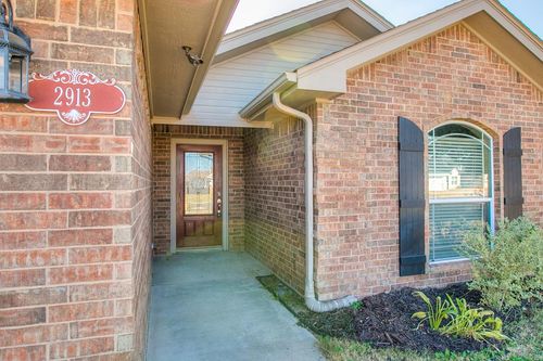 2913 Ricks Dr, San Angelo, TX, 76905-4258 | Card Image