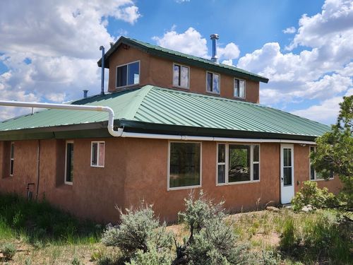 17 Aquaje Rd, Tres Piedras, NM, 87577 | Card Image