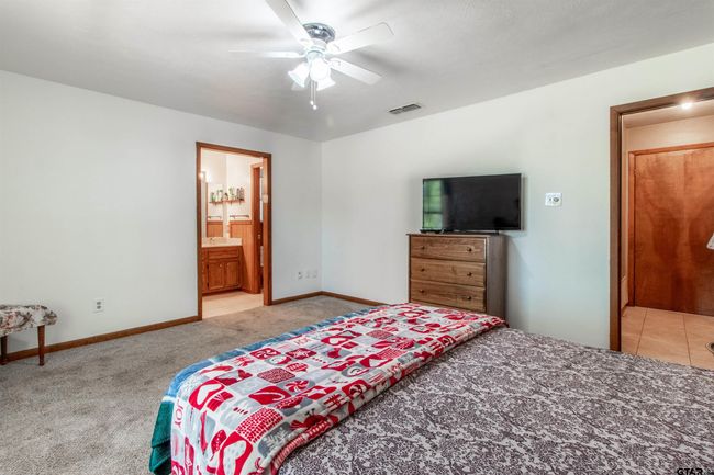 15502 County Road 1227, House other with 4 bedrooms, 2 bathrooms and null parking in Flint TX | Image 18
