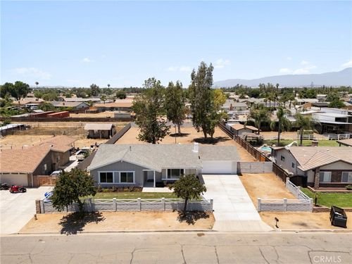 11187 58th St, Jurupa Valley, CA, 91752-2104 | Card Image