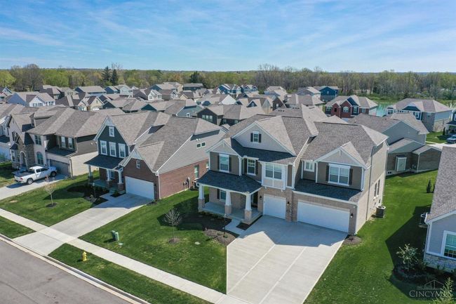 684 Newton Dr, House other with 4 bedrooms, 4 bathrooms and null parking in Beavercreek OH | Image 56