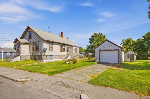 156 Stafford Road, Tiverton, RI, 02878 | Card Image