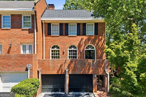 425 Jefferson Cir, Sandy Springs, GA, 30328-2636 | Card Image