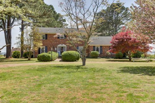 8910 Cook Dr, Hayes, VA, 23072-3863 | Card Image