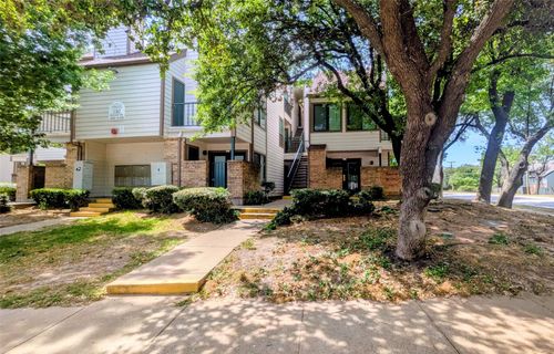 a303-2312 Balsam Dr, Arlington, TX, 76006-5914 | Card Image