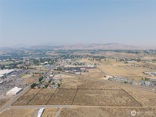 8 Enterprise Way Road, Omak, WA, 98841 | Card Image