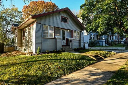 800 Fess Avenue, Akron, OH, 44307 | Card Image