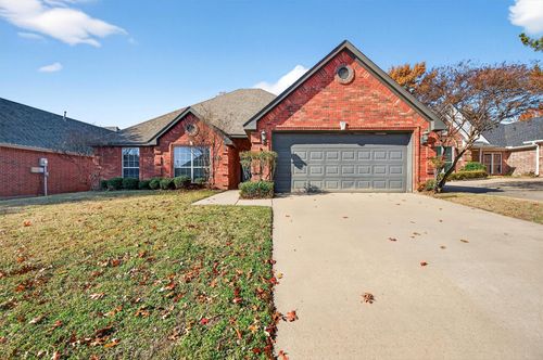 702 Madison Pl, Sherman, TX, 75092-5424 | Card Image