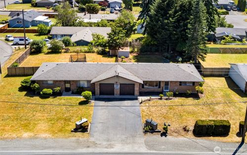 930 138th Street E, Tacoma, WA, 98445 | Card Image