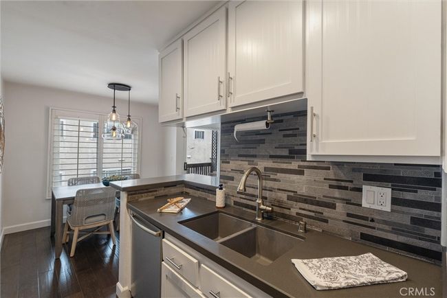 Kitchen | Image 8