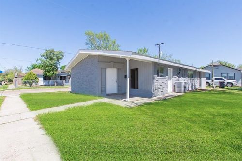 312 N Gaillard St, Baytown, TX, 77520-4015 | Card Image