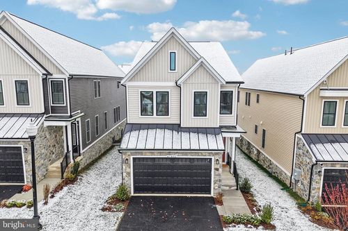 41800 Mellowed Ivory Pl, BRAMBLETON, VA, 20148 | Card Image