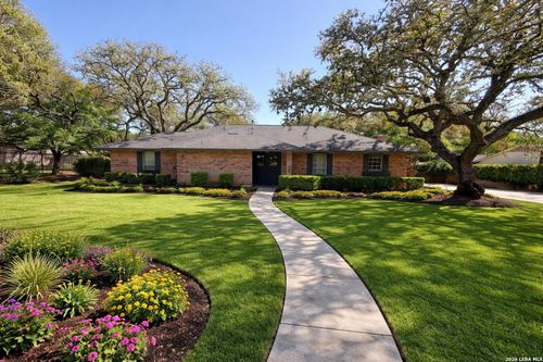 228 Sagecrest Dr, Hollywood Park, TX, 78232-1312 | Card Image