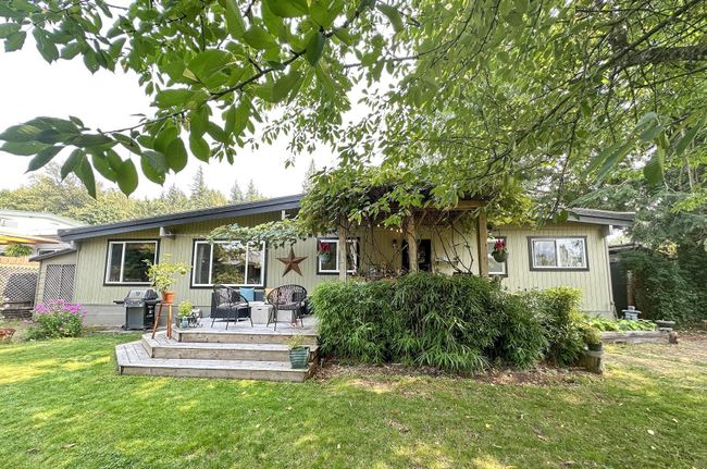40349 Park Crescent, House other with 3 bedrooms, 1 bathrooms and 3 parking in Squamish BC | Image 19