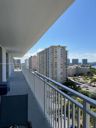 1510 - 210 174th St, Condo with 2 bedrooms, 2 bathrooms and null parking in Sunny Isles Beach FL | Image 1