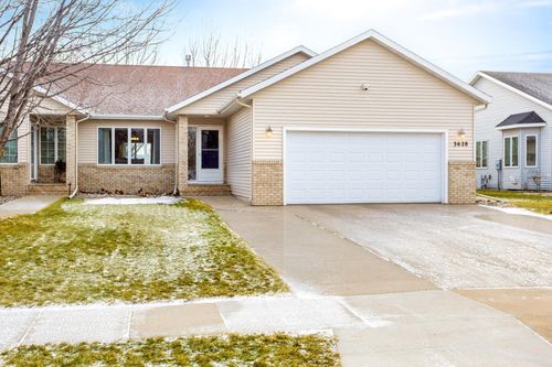3628 28th St S, Fargo, ND, 58104-7073 | Card Image