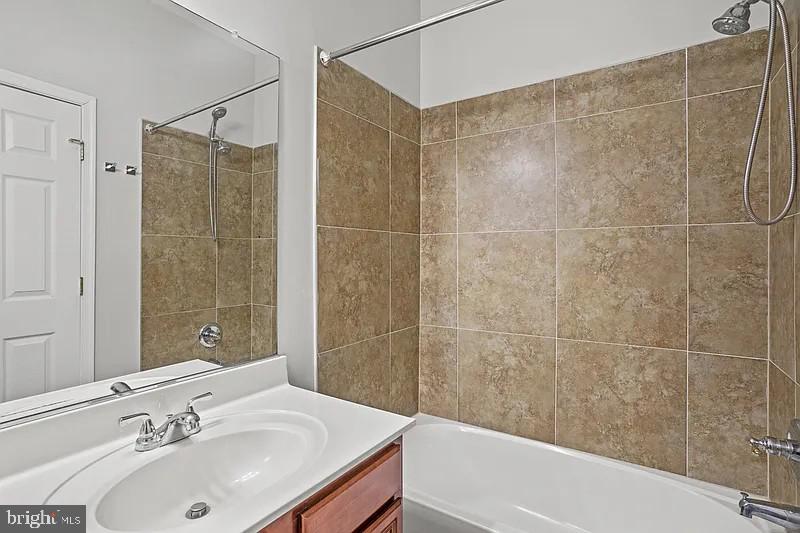 Residential Lease in ALDIE