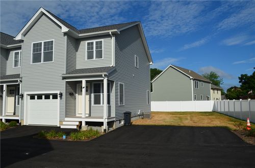 5-68 Greene St, Warwick, RI, 02886-2626 | Card Image