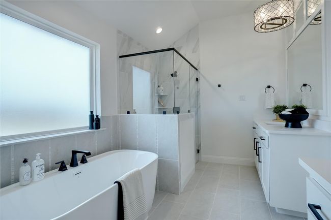 189 Pr 11934, House other with 4 bedrooms, 2 bathrooms and null parking in Blum TX | Image 15