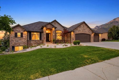 4245 300, Pleasant View, UT, 84414-1136 | Card Image